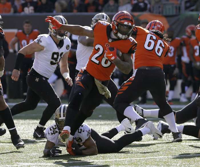 Nov 11, 2018; Cincinnati Bengals running back Joe Mixon (28) runs against the New Orleans Saints. Mandatory Credit: David Kohl-USA TODAY Sports